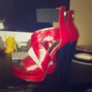 Red & Black BEBE Python Pumps AMAZING!