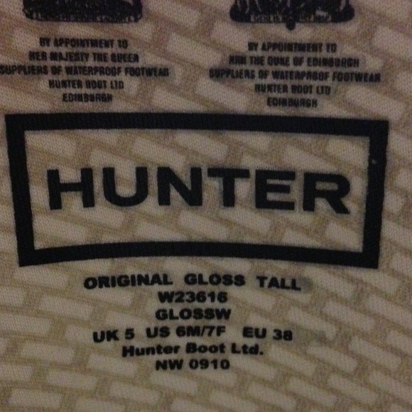 Sold โ Black Hunter Rain Boots - Picture 2 of 4