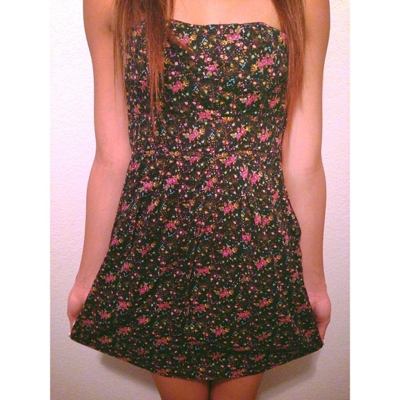 ⭐️REDUCED PRICE⭐️ Floral Print Dress