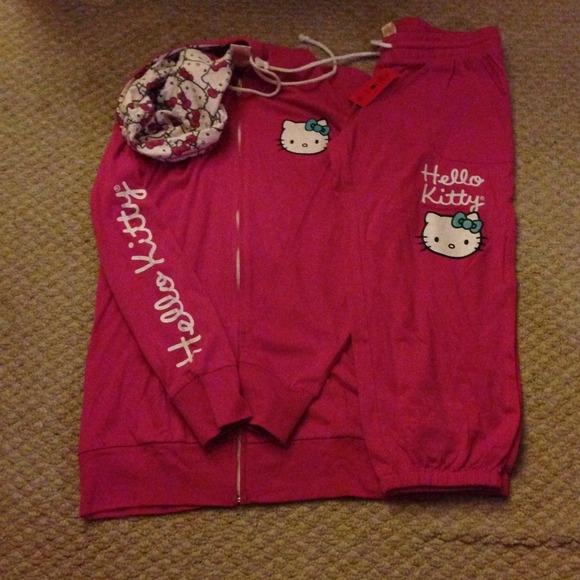 Hello Kitty sweat set