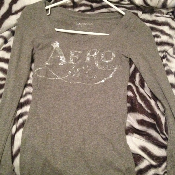 Aeropostale glitzy long sleeve!