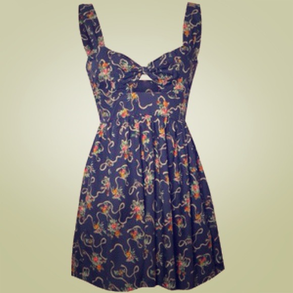 ❌❌SOLD❌❌ West Village Peep Bow Printed Dress