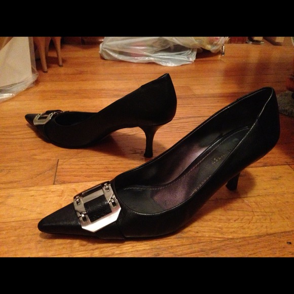 !🚫SOLD🚫 Very business Black Mini Heels🚫SOLD🚫!