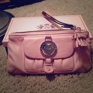 Juicy Couture wristlet