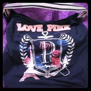 Trade Victoria's secret bag and Disney plaque