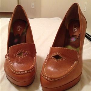 Charles David Ponch Cognac leather