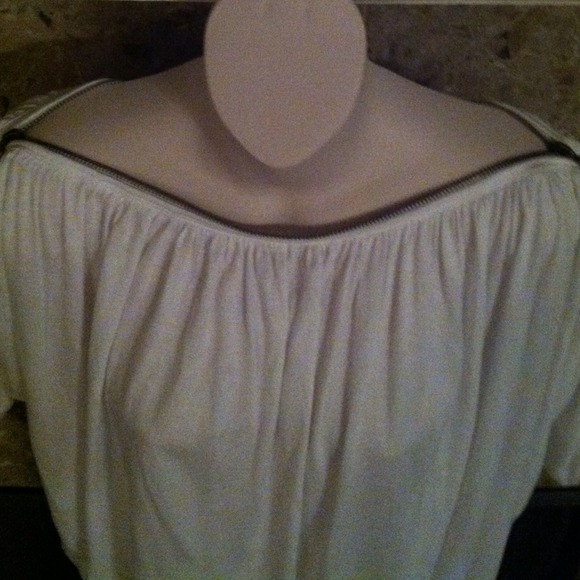 Very unique zip neck top