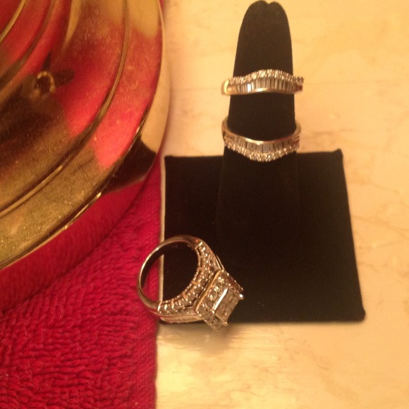 SOLD ✔️✔️✔️✔️✔️✔️✔️✔️ - Picture 3 of 4