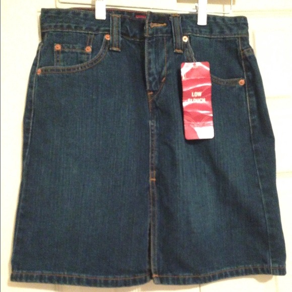 Levi's low slouch short denim jeans skirt