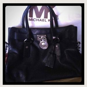 🔴SOLD🔴Michael Kors Black Hamilton