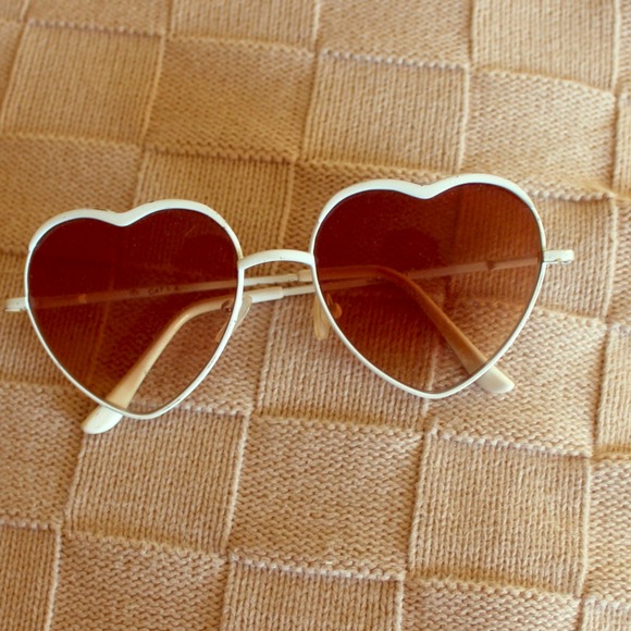 Heart Frame Sunglasses