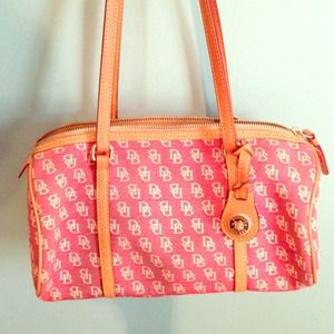 Dooney & Bourke bag