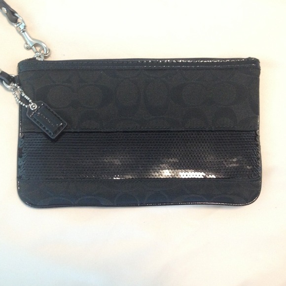 Authentic Coach Wristlet - Picture 3 of 4
