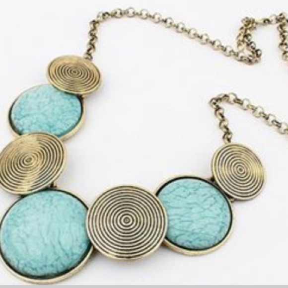 NWT turquoise and dark silver necklace
