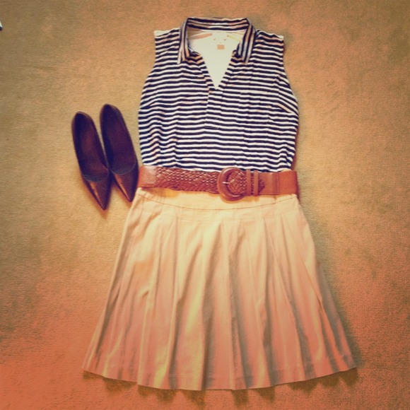 🎀HOST PICK 9/1🎀Khaki Pleated Skirt