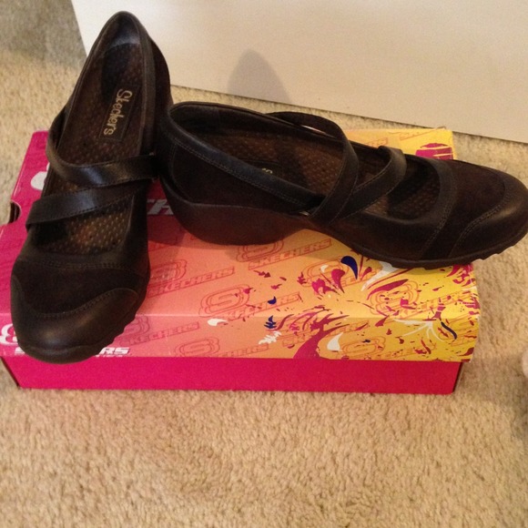 Brown Skechers wedges