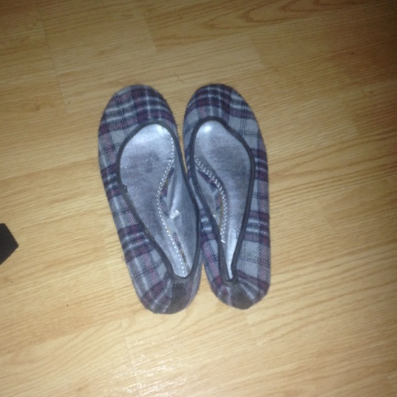 Aeropostale plaid flats