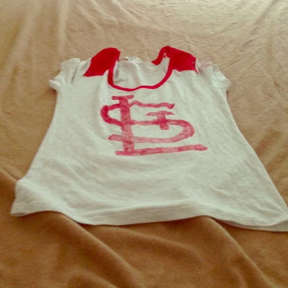 At Louis cardinals tee shirt