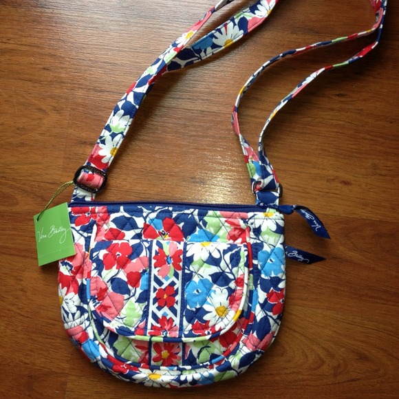 ✨Brand new Vera Bradley bag!