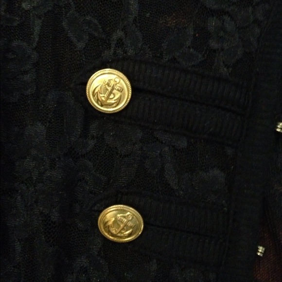 Chloe K. Cropped lace jacket - Picture 3 of 3