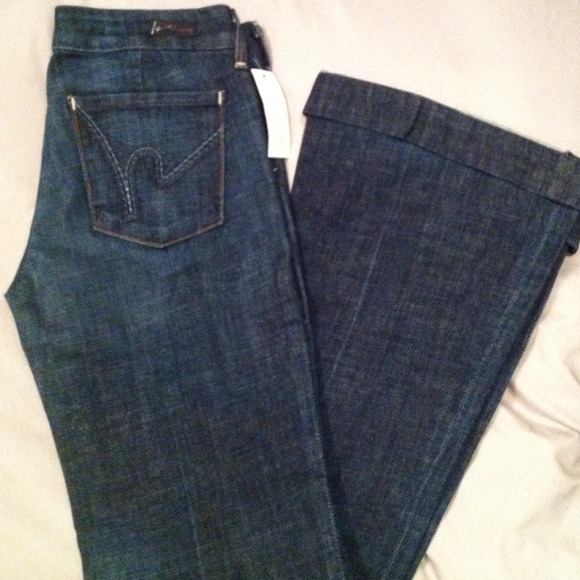 NWT Citizens flare leg jeans with stretch