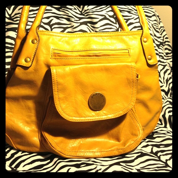 Fall Must Have: Mustard Handbag by aXCess