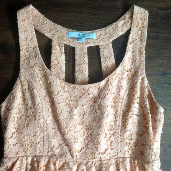 BUNDLED! Pink lace dress - Picture 2 of 4