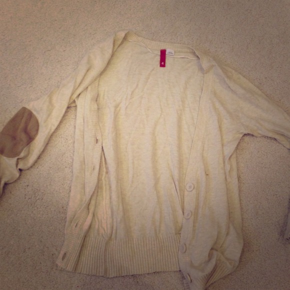 Cardigan with elbow pads