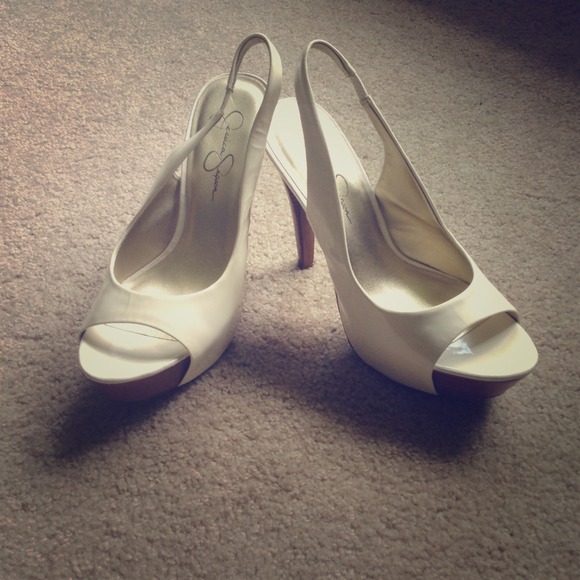 Amazing white 5 inch Jessica Simpson heel!
