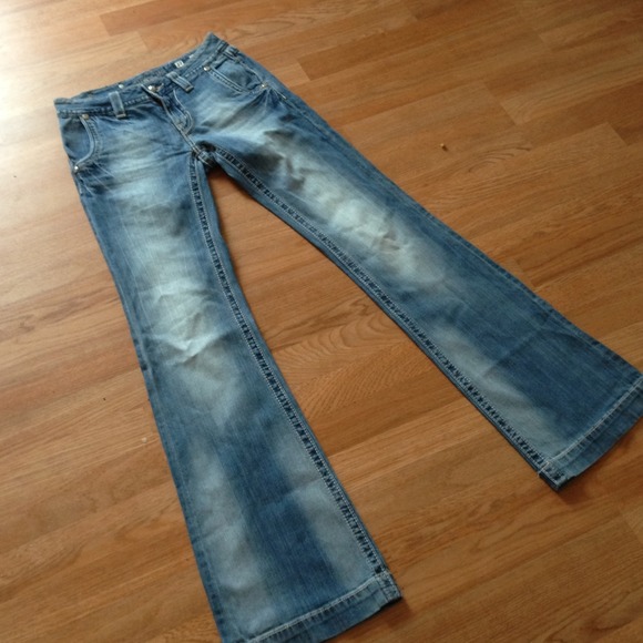 Authentic Miss Me jeans