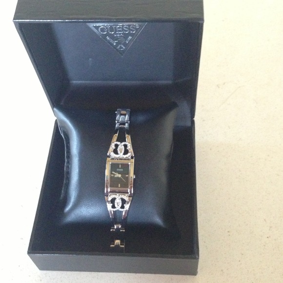 New guess silver watch