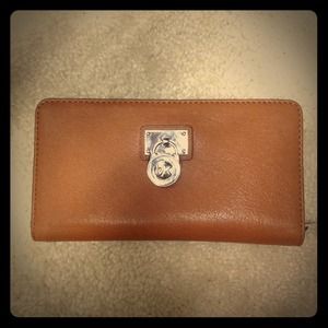 💯AUTH Michael kors wallet