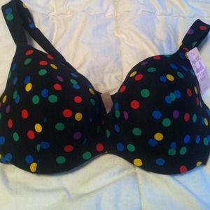 Cacique Bra. NWT 42DD