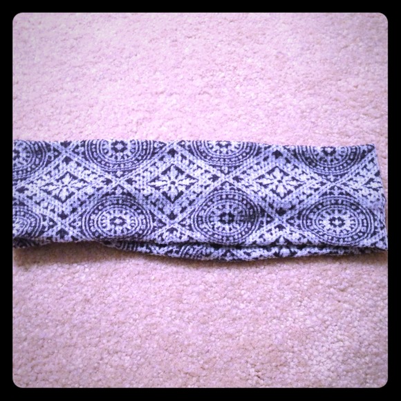Free People Bandanna pattern headband