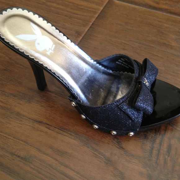 Shoes - Picture 2 of 4