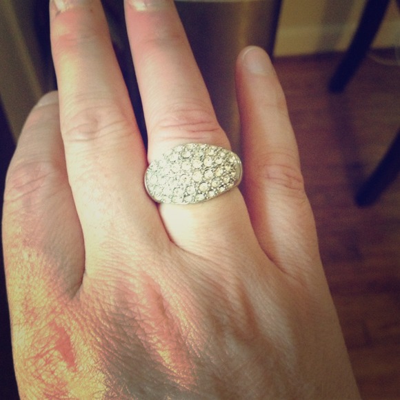 Costume jewelry ring