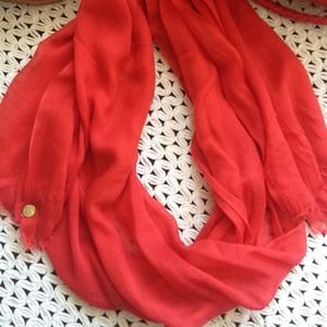 👏SOLD👏Calvin Klein scarf