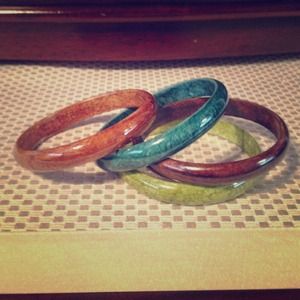 Assorted bangles *bundle*