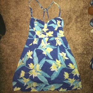 hollister floral dress.