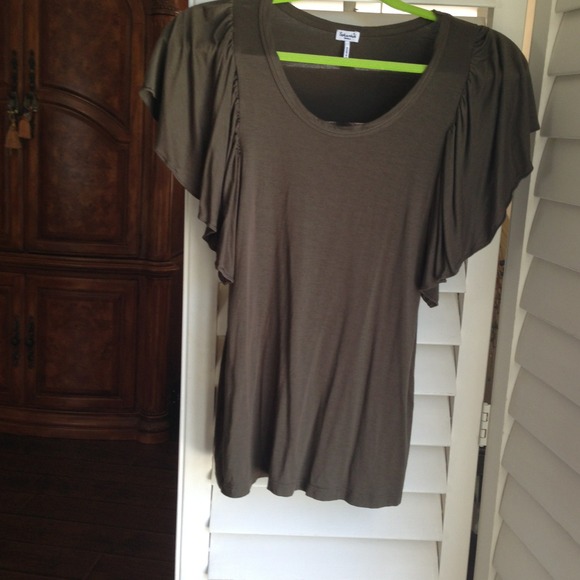 Splendid olive color top.
