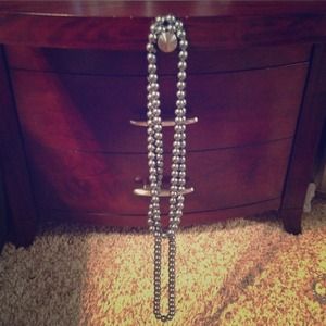 🔴SOLD🔴Ultra long gunmetal faux pearl necklace
