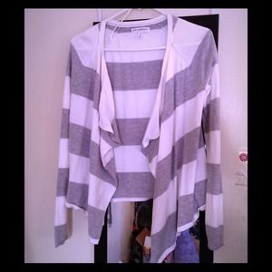 🚫❗SOLD❗🚫Draped cardigan.