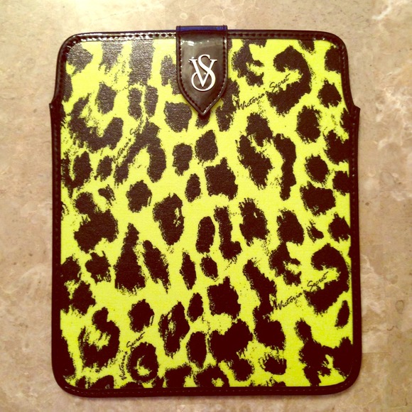 Victoria's Secret IPad/Kindle Case