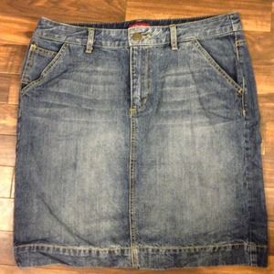 Denim skirt
