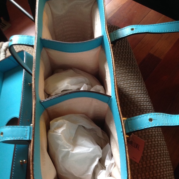 Show up to your next picnic with this💝💝💝 - Picture 4 of 4