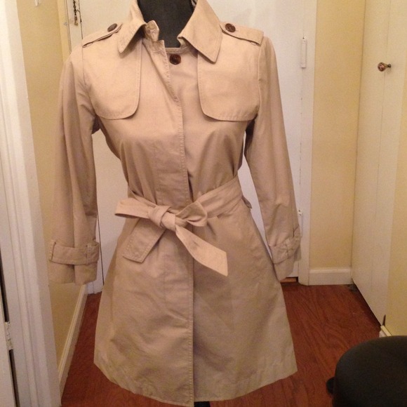 Trench! 🎀Chosen for the Poshmark Blog!!!!