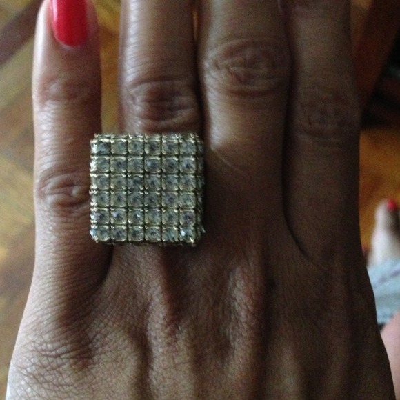 ❤Lia Sophia❤Gold cube ring