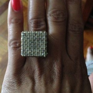 ❤Lia Sophia❤Gold cube ring