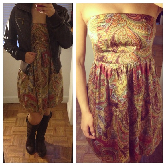 🚫SOLD🚫Strapless Paisley Dress