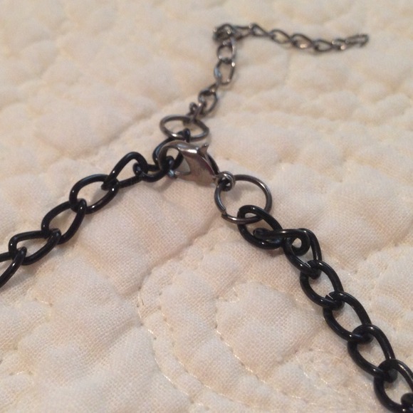 ❌❌SOLD❌❌Beaded statement necklace - Picture 4 of 4